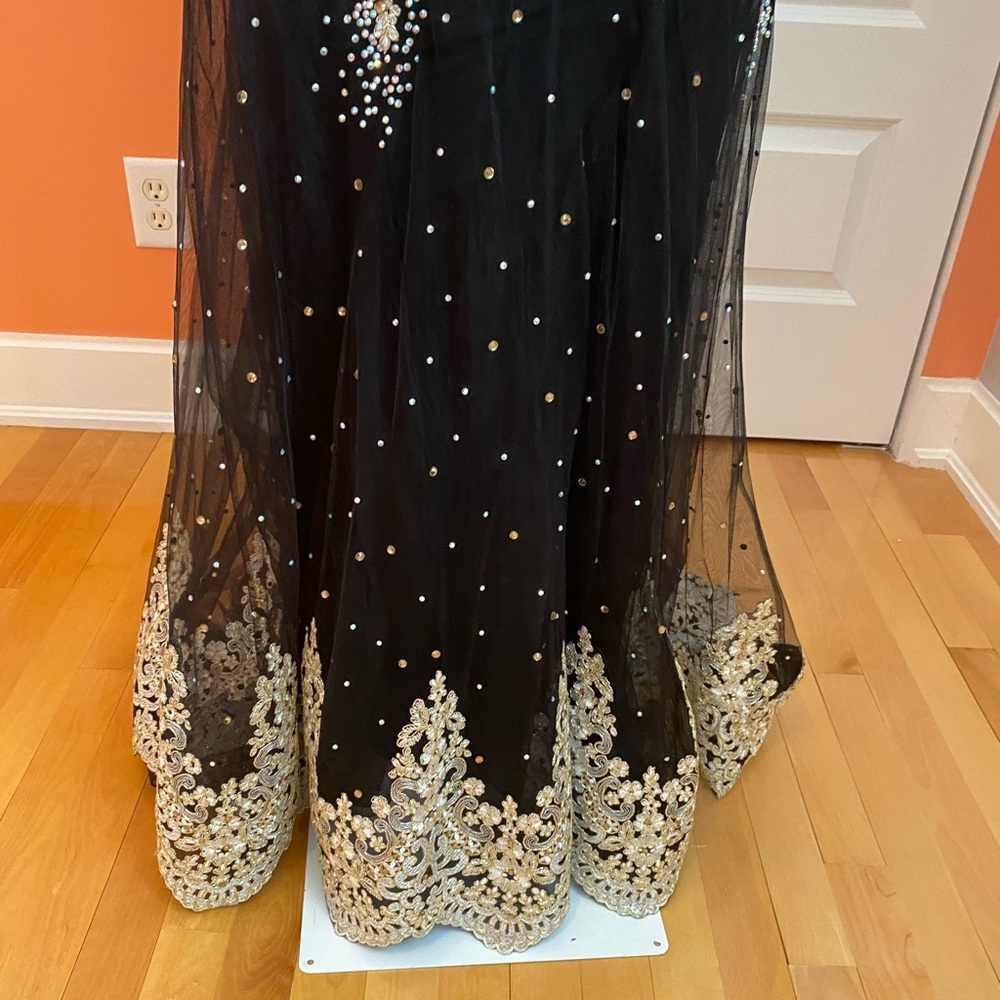 Prom dress - Picture 5 of 6